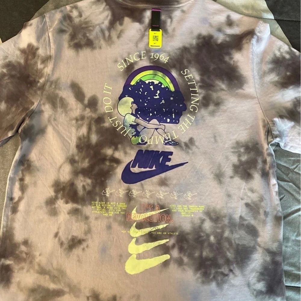 Nike T-shirt